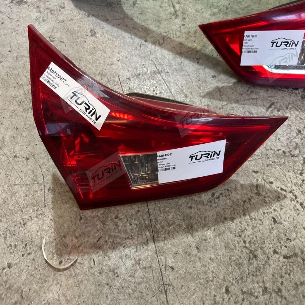 Corolla · ZRE182