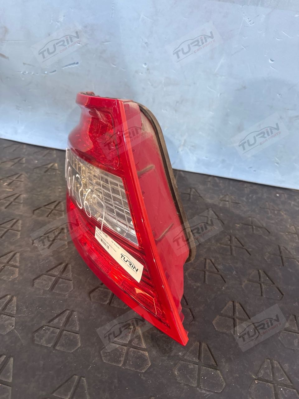 250 · 250