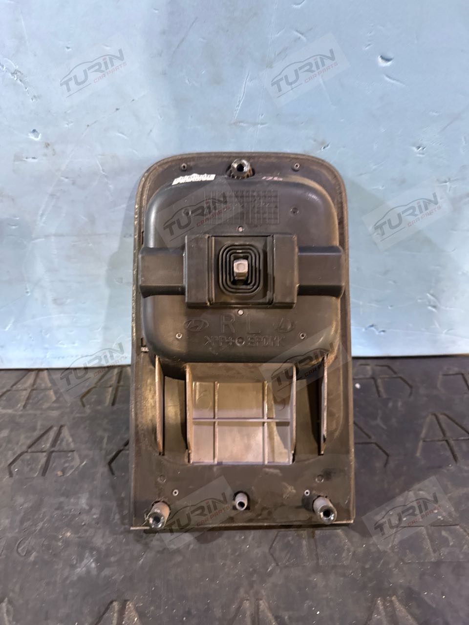 H100 · H100