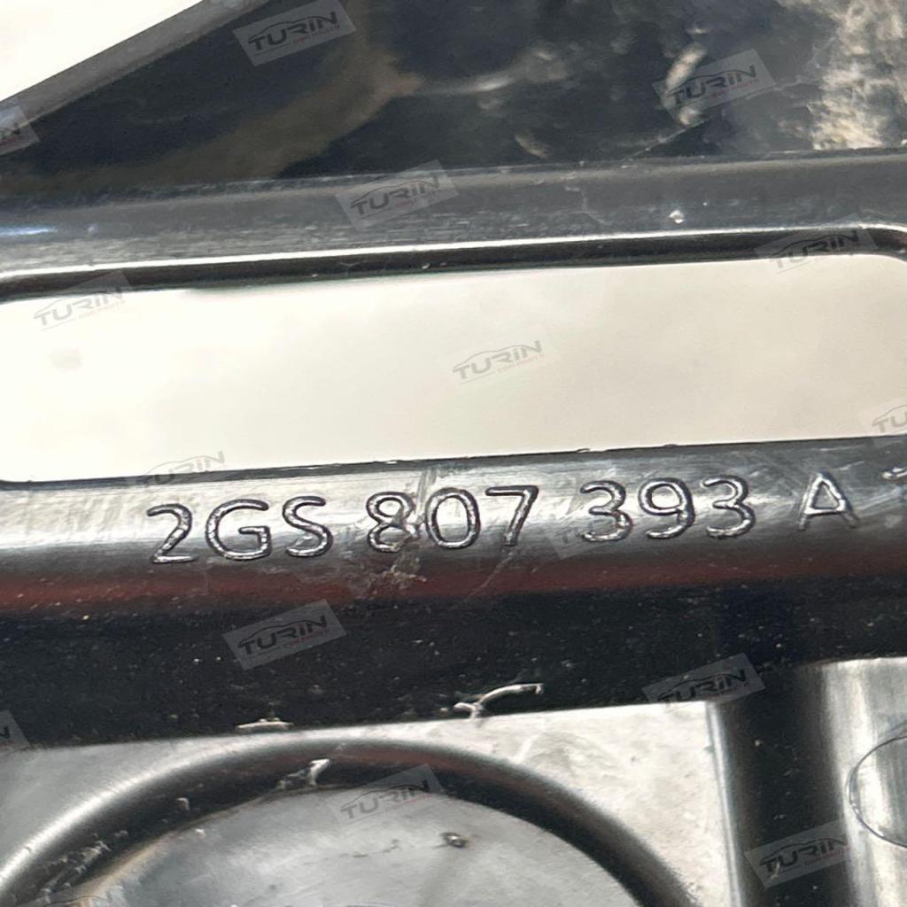 Polo · AW/BZ Sixth Gen